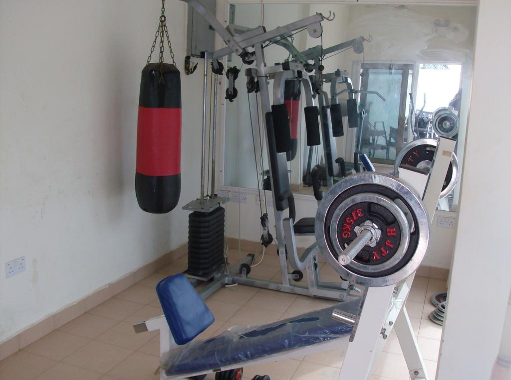 De Holiday Beach Hotel Kokrobite Ngoại thất bức ảnh