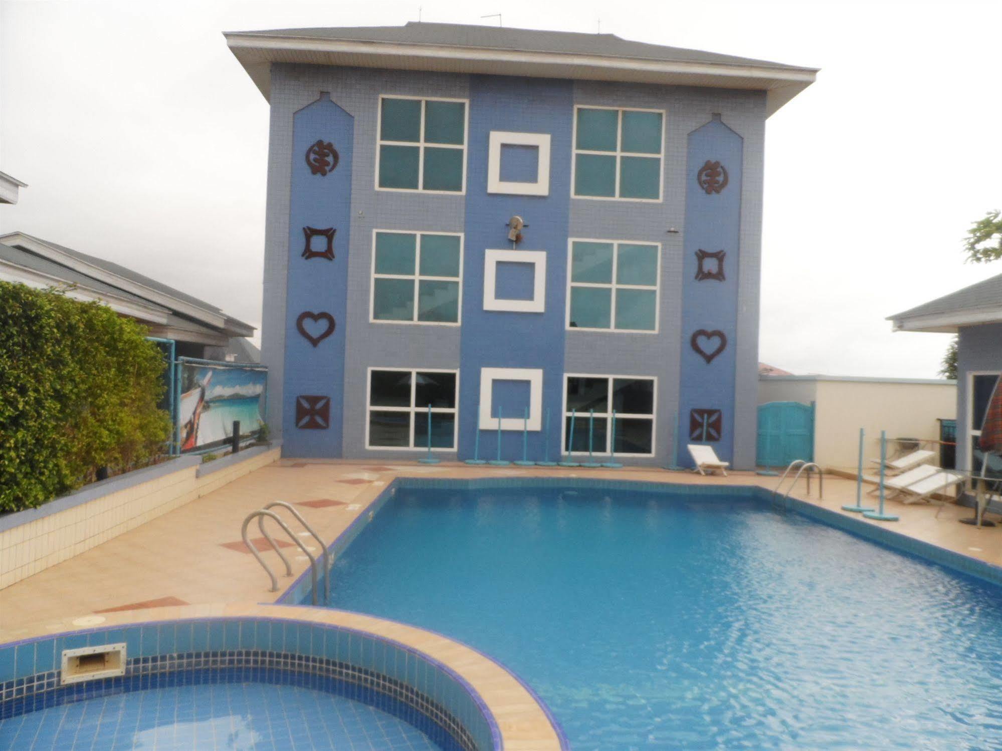 De Holiday Beach Hotel Kokrobite Ngoại thất bức ảnh