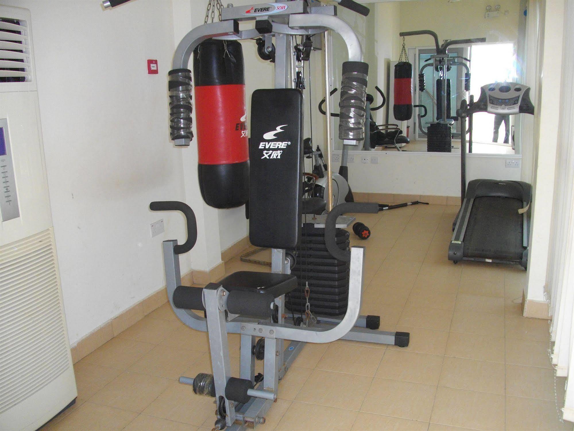 De Holiday Beach Hotel Kokrobite Ngoại thất bức ảnh