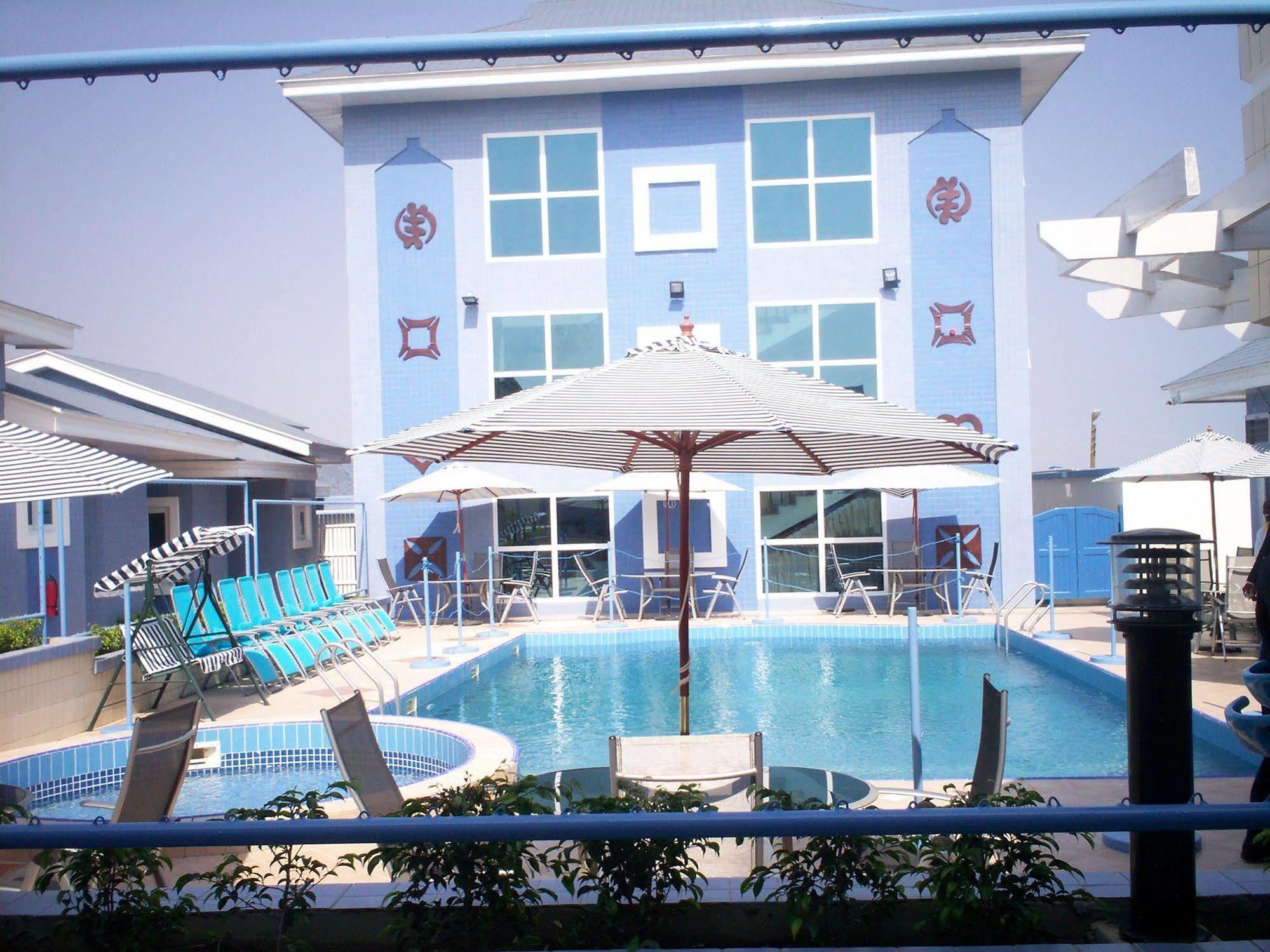 De Holiday Beach Hotel Kokrobite Ngoại thất bức ảnh
